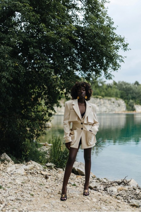 WARDA LIGHT BEIGE BLAZER