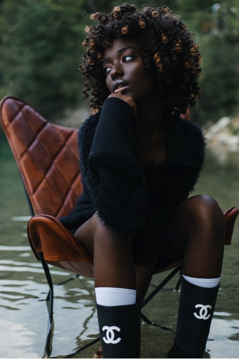 TAU BLACK SKIRT
