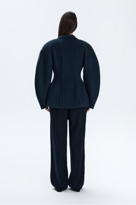 NOAH BLAZER
