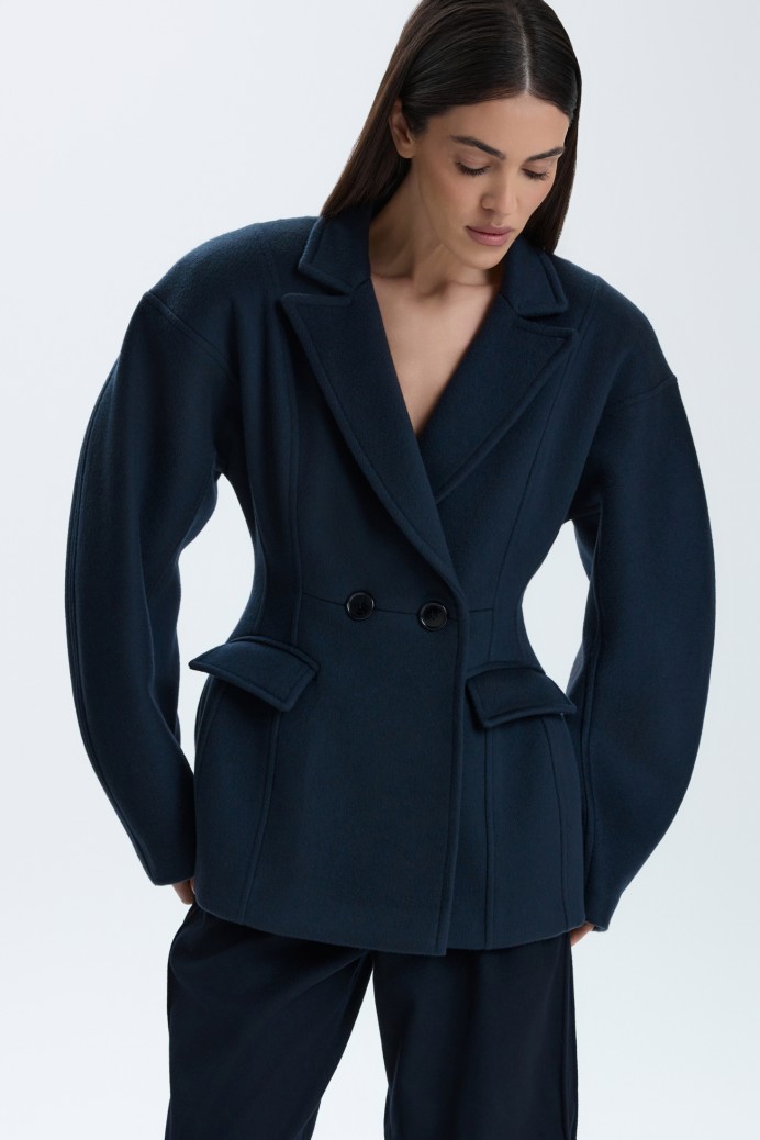 NOAH BLAZER