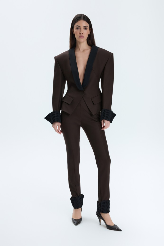 LAILA BLAZER